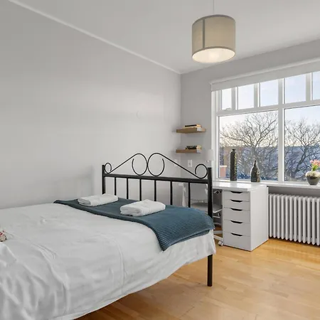 Apartament Spacious 3br Penthouse In Downtown