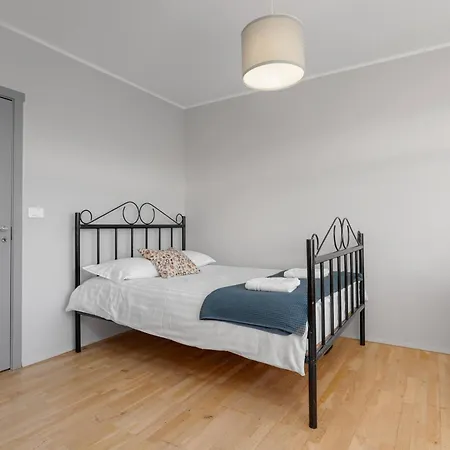 Spacious 3br Penthouse In Downtown Apartament *